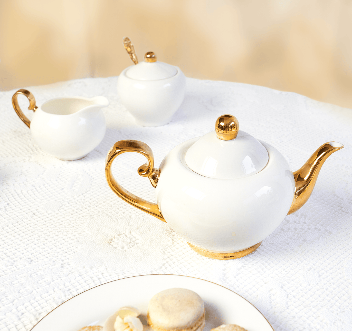 Ivory Teapot - 2-Cup