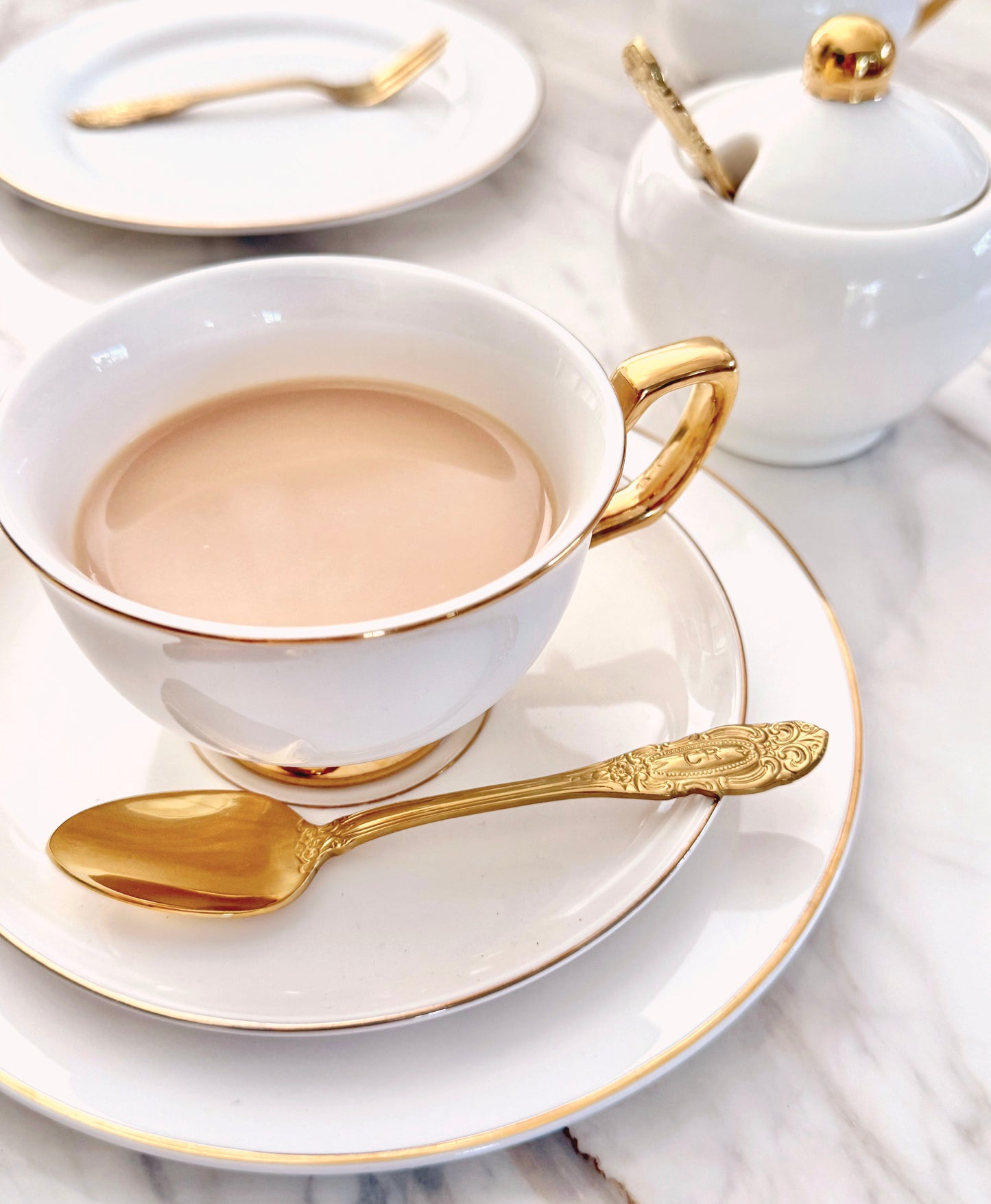 Teacup Ivory